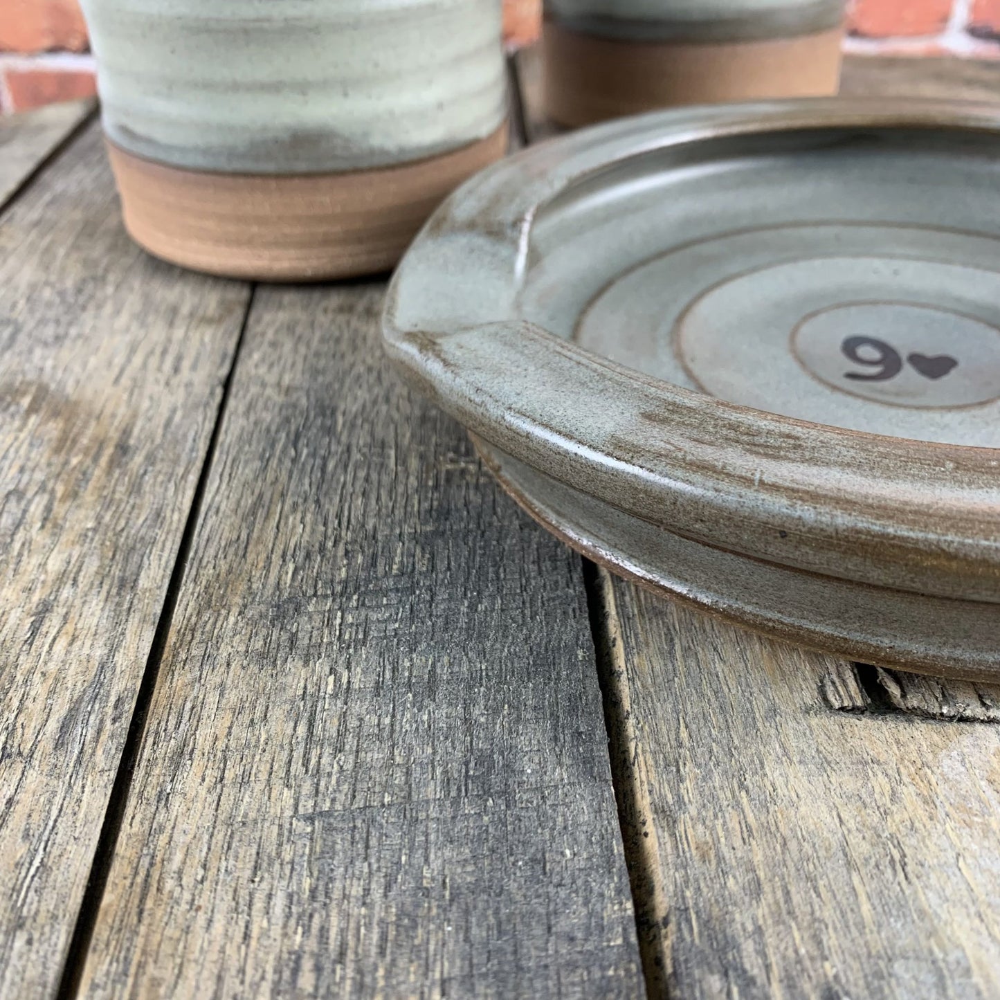 Ceramic cigar ashtray and tumbler