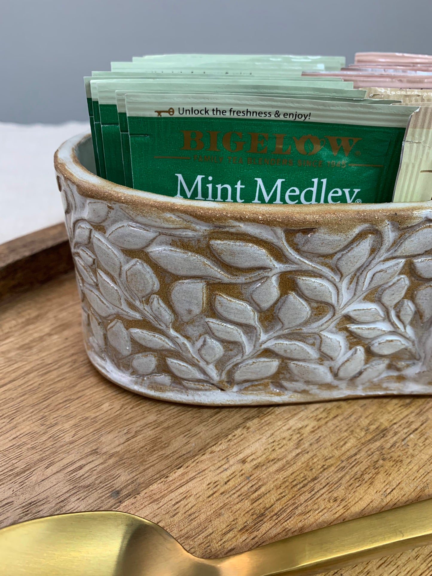 Willow Tea Organizer | Countertop Storage Caddy | Tea Gift