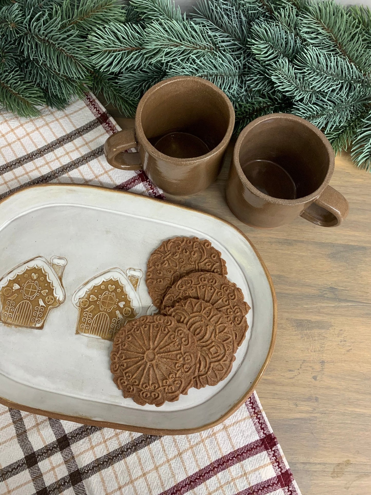 Gingerbread House Platter - Elevate Ceramics Co.